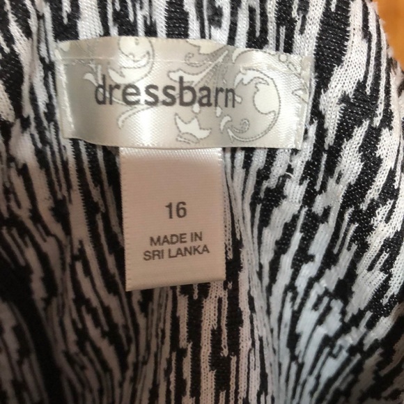 Black and white dress - Picture 5 of 5